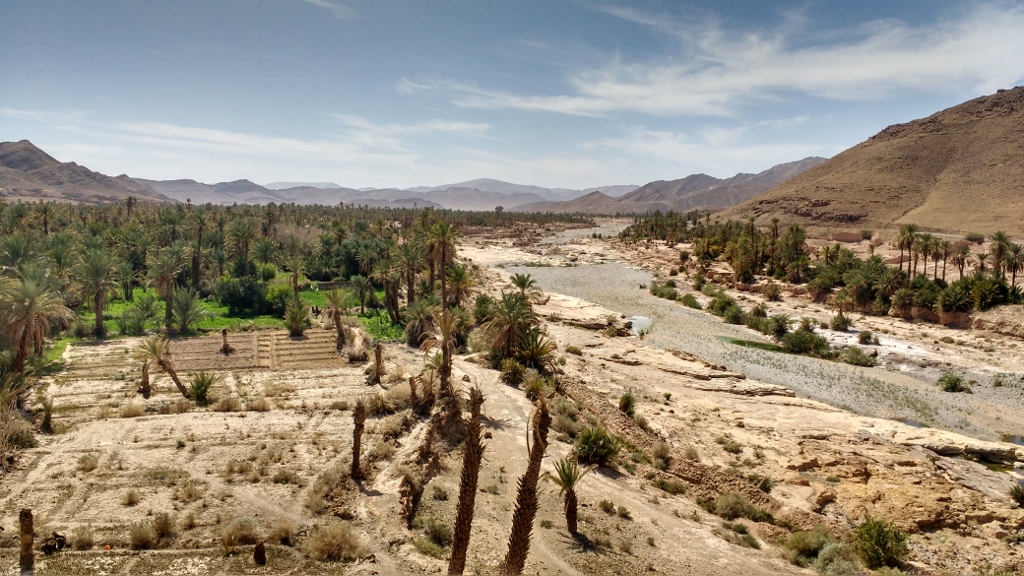 Looking south-west down the Oued Tata
