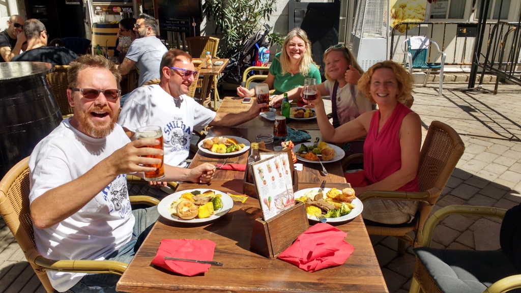 Sunday lunch at the Nelson in Casemate's Square with a pint or three of Old Speckled Hen. Heaven.