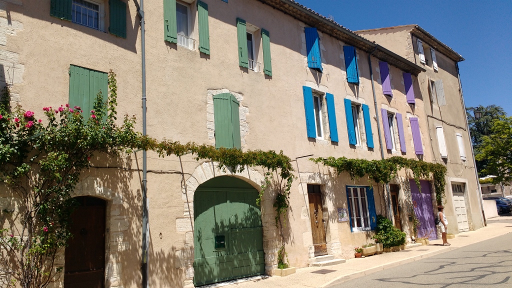 A final photo: colourful shutters in Sault