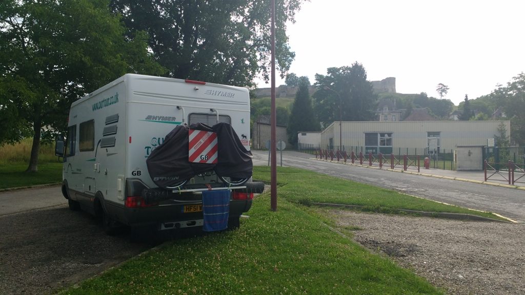 motorhome parking coucy le chateau auffrique France