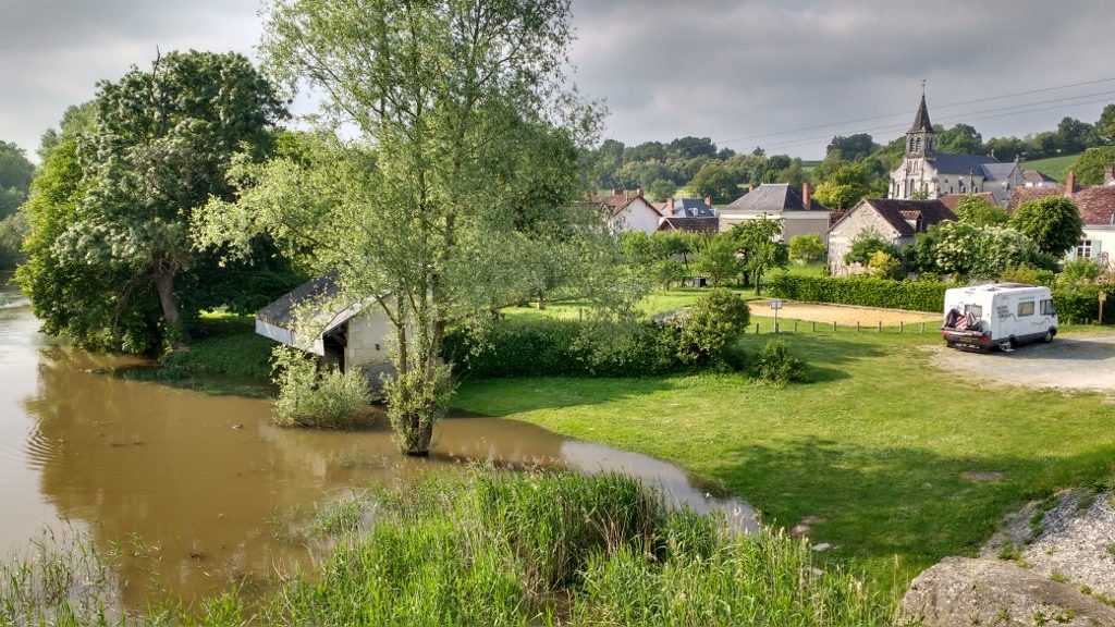 free motorhome aire in La Tranger, France