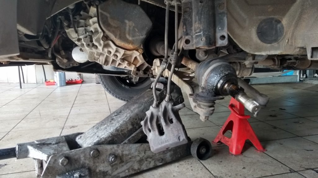 Cue loads of 'Fix it again tomorrow' wise-cracks (yes Phil, I'm looking at you, Mercedes poster boy)! Our Fiats have put up with some serious hammer, and given how much we bought 'em for, they've been great work horses for us.