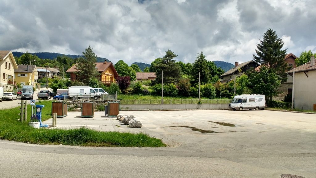 Motorhome parking La Chapelle en Vecors France