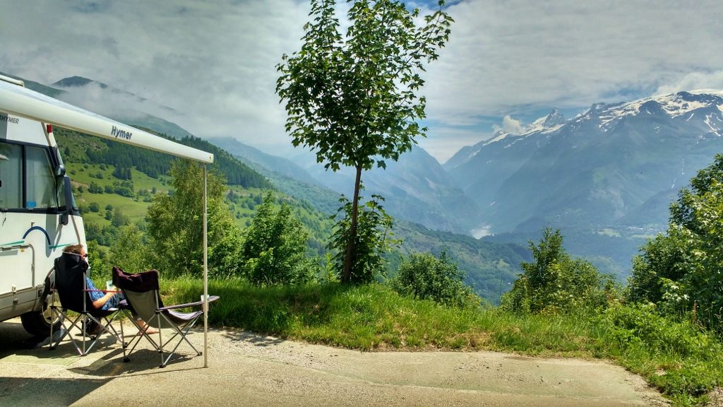 Motorhome aire Auris en Oisans La Station