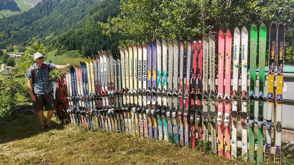 Ha, what a great bin-fence!