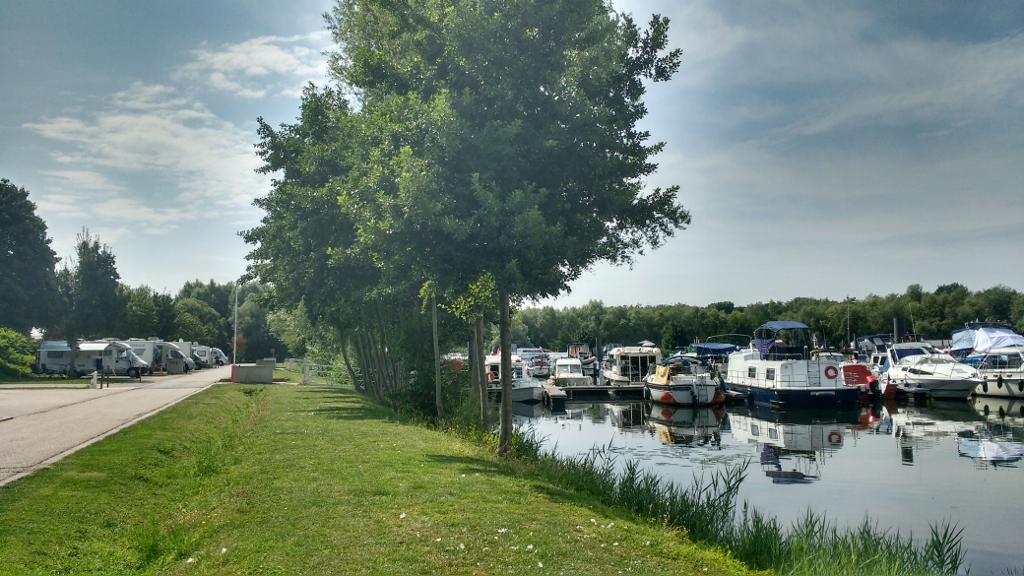 Motorhome aire at Pont-à-Mousson by the Moselle