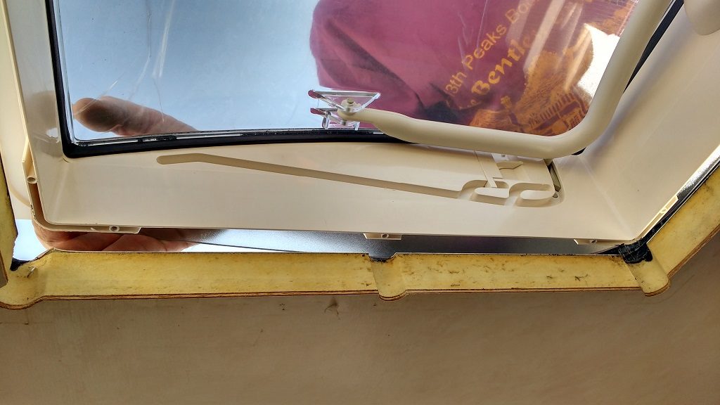 And it's 39cm across, so the Heki doesn't fit.