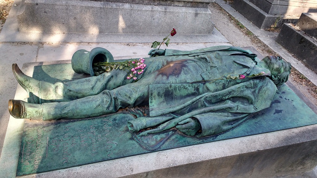 Victor Noir, shot by a great-nephew of Napolean, complete with well-polished crotch