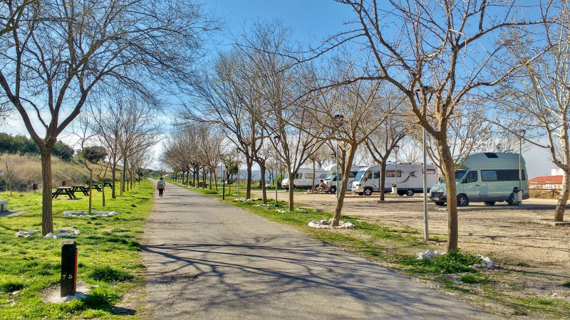 Free motorhome aire at Dona Mencia next to the Via Verde Subbetica.