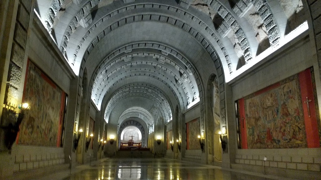 Basilica of the Holy Cross of the Valley of the Fallen 