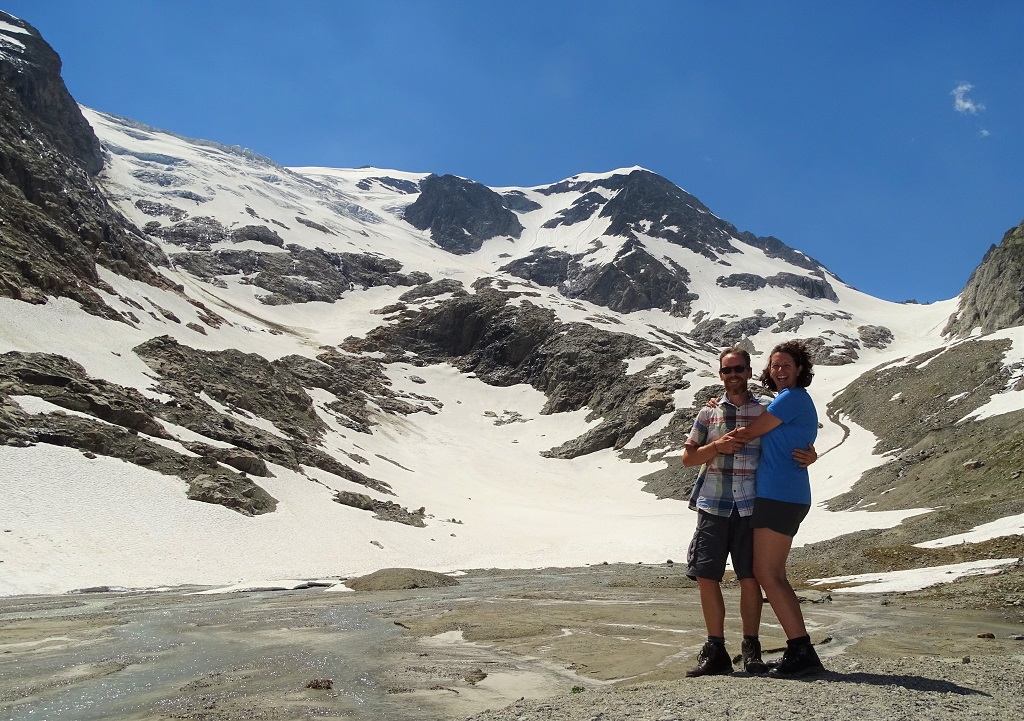 Umpol Obererparkplatz below the Stone Glacier off the Sustenpass