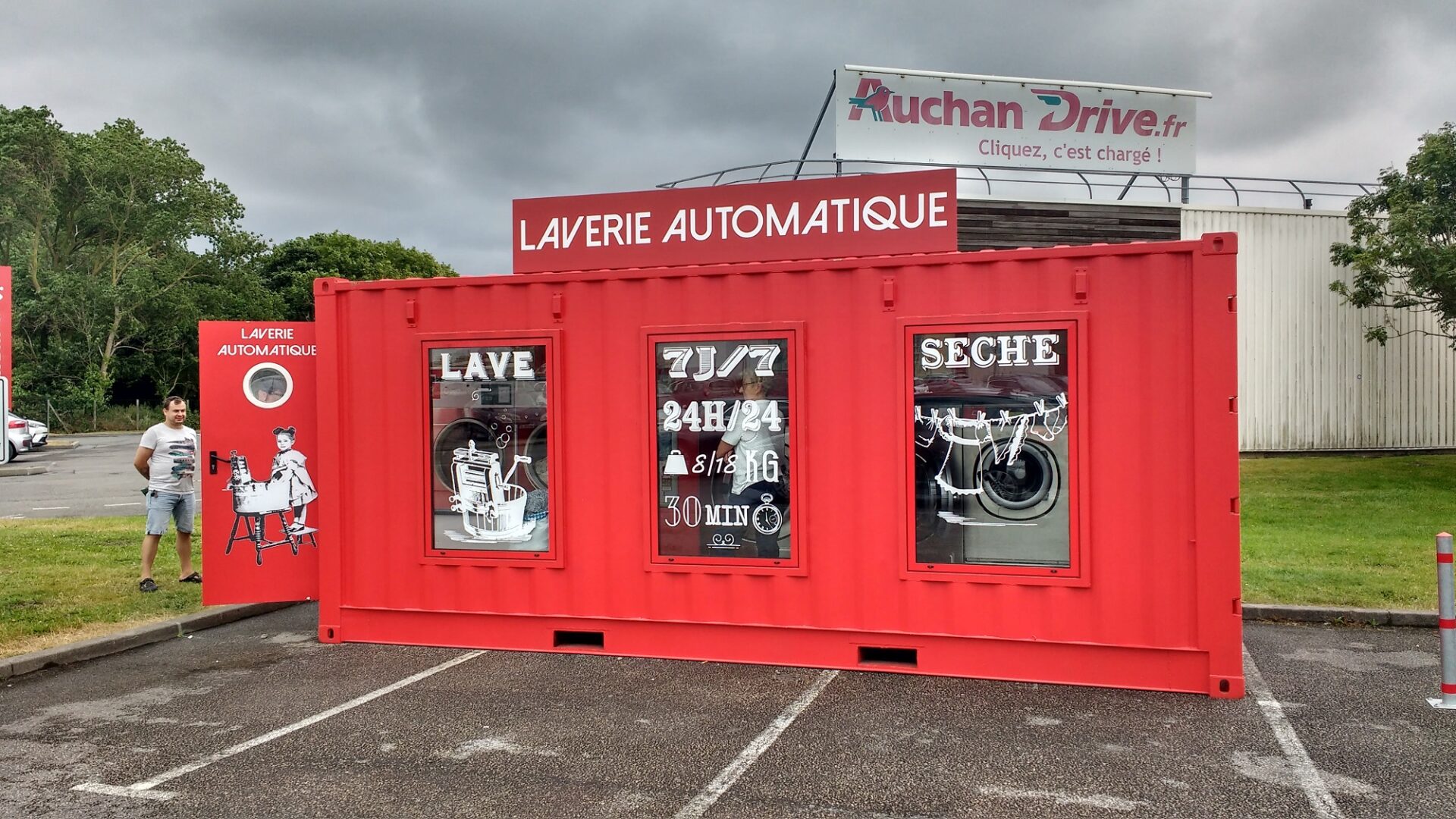Doing your washing in a car park: Auchan Calais