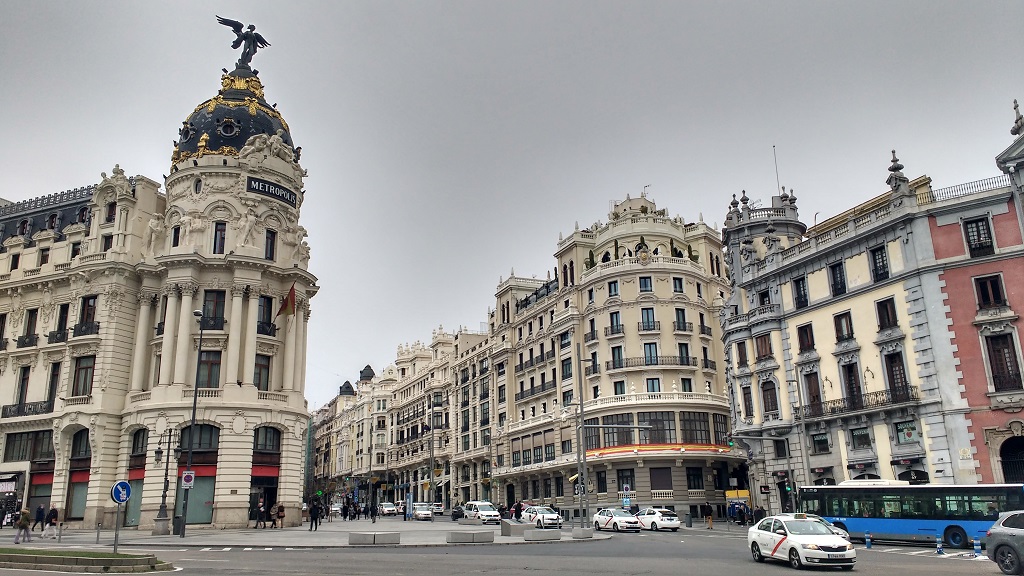 madrid city scene metropolitan