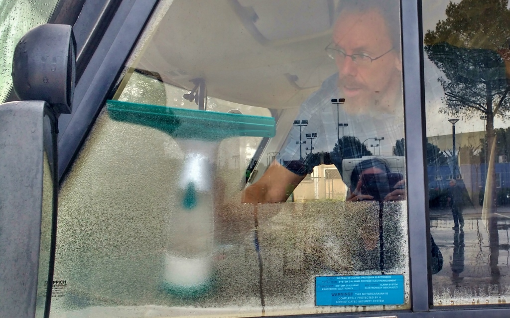 window vacuum on motorhome windows