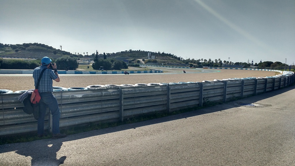 Amateur photographer at Jerez Circuit