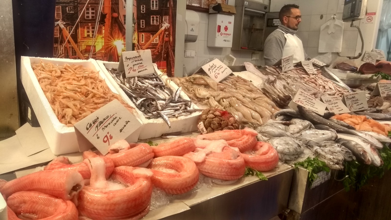 Various unidentified seafood central market Cadiz