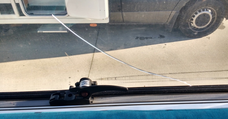 cracked motorhome habitation window