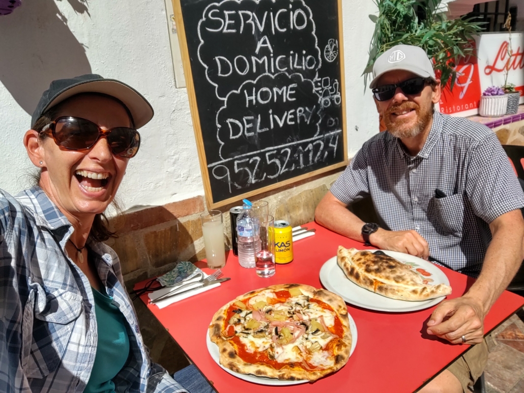 eating pizza Nerja