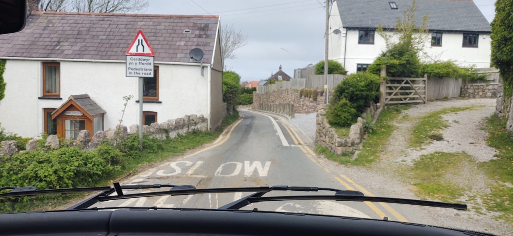 Narrow road in Llangennith