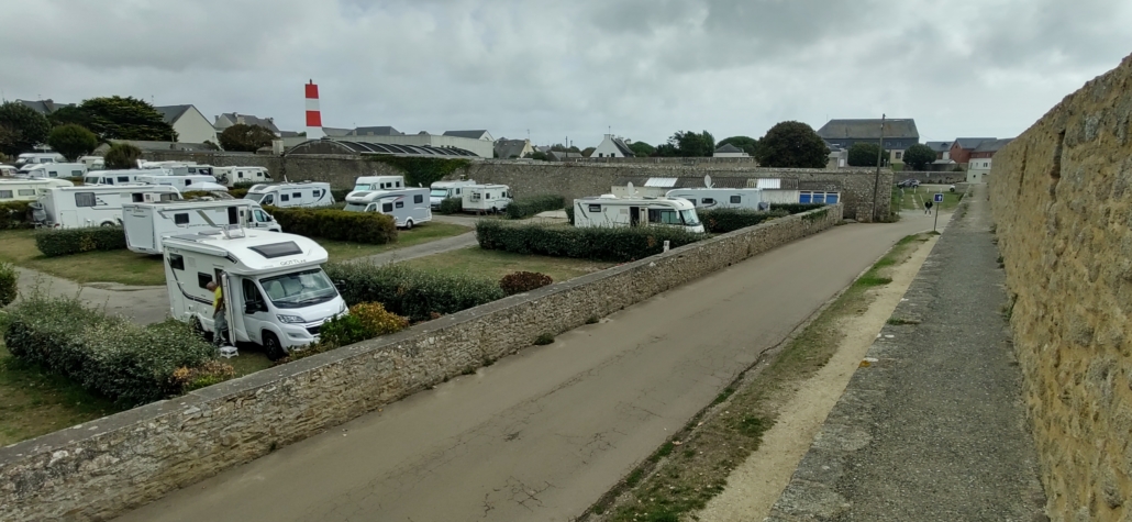 Not a bad motorhome aire though eh!? Ju took this from the defensive sea wall at Port-Louis, the other side is beach