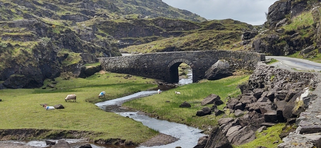 Small stone bridge gap of dunlow
