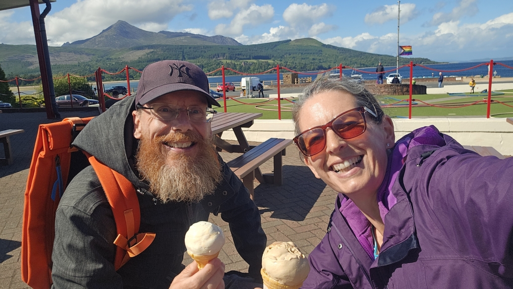 Ju and Jay with ice creams