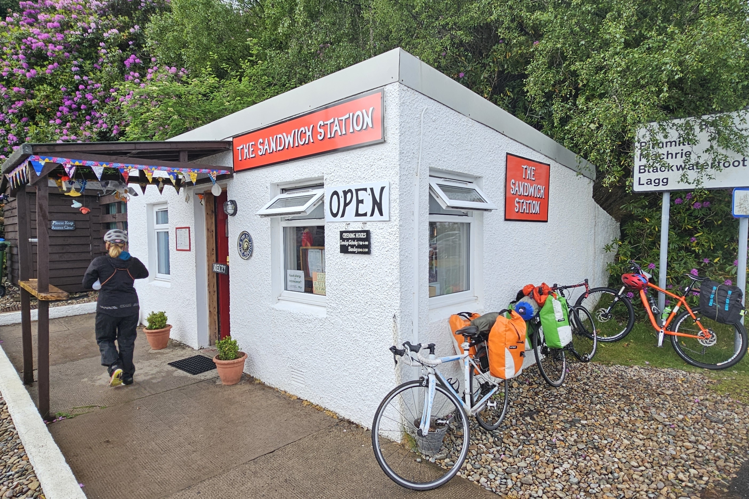 The Sandwich Station cabin with bicycles outside