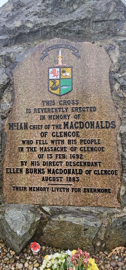 Monument to the MacDonalds murdered in Glen Coe